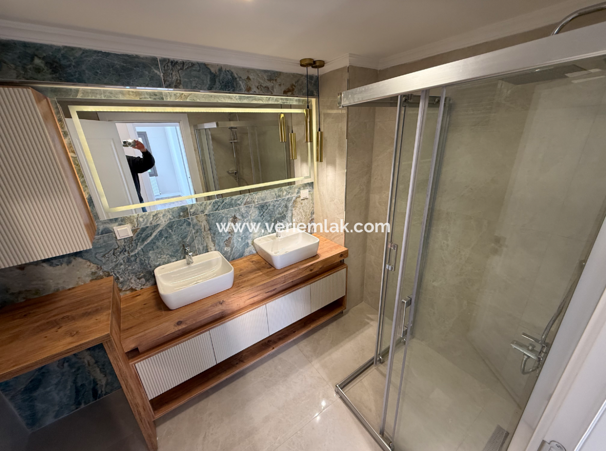 Fully Renovated Mezzanine Floor Opposite Hatay Military Hospital