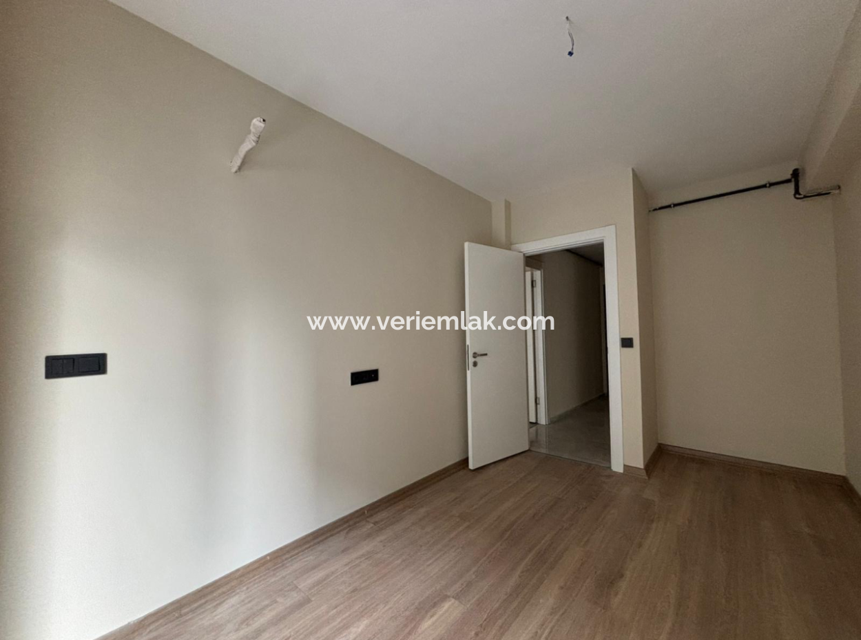 Alssancak Dünya Göz Yakini 3 1 Flat For Rent In New Building With Parking Lot