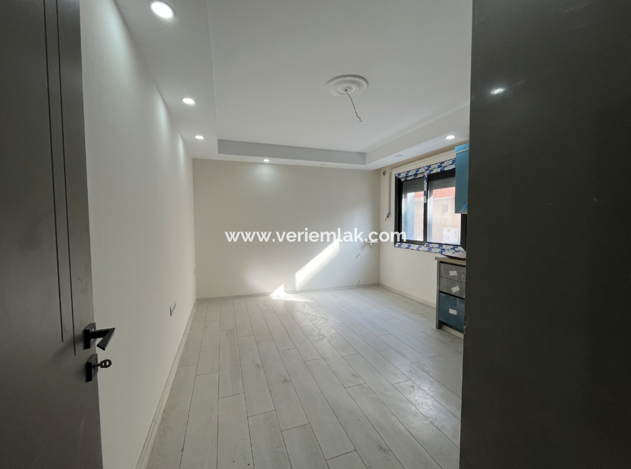 Zero 1 1 Flat For Sale In The City Center In Seferihisar Hıdırlık