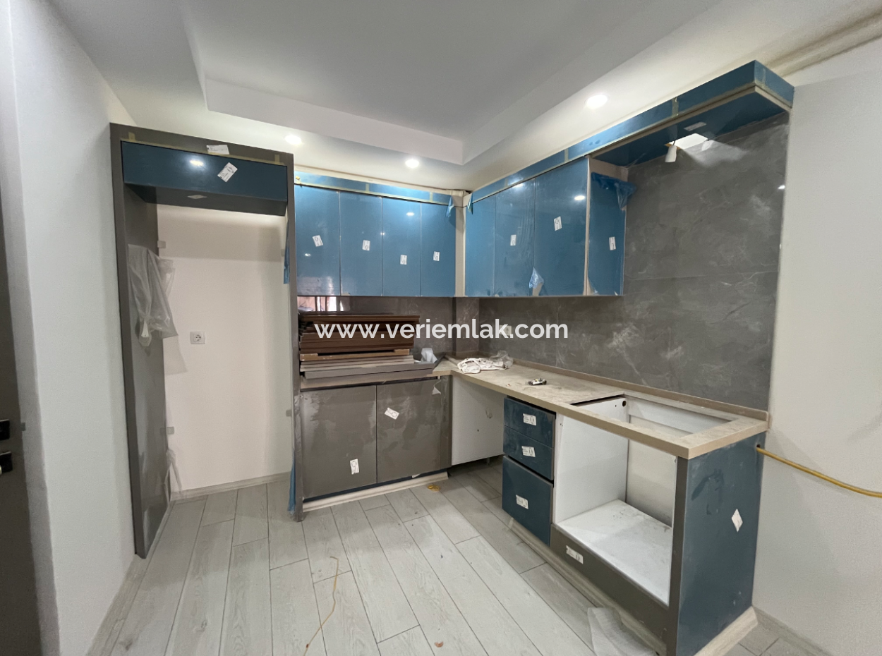 Zero 2 1 Flat For Sale In The City Center In Seferihisar Hıdırlık
