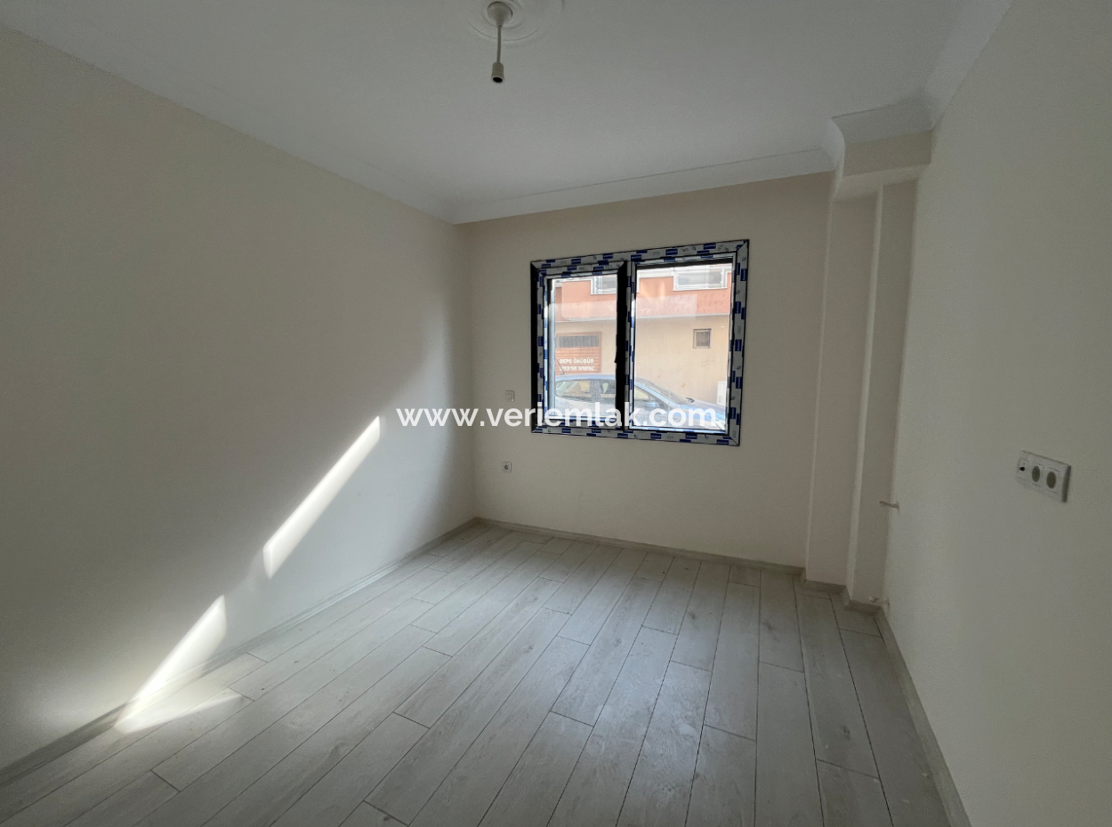 Zero 2 1 Flat For Sale In The City Center In Seferihisar Hıdırlık