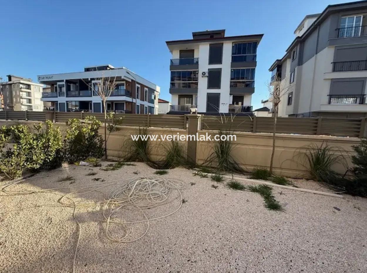 Brand New 1 1 Flat For Sale With Modern Design In Seferihisar Çolakibrahim