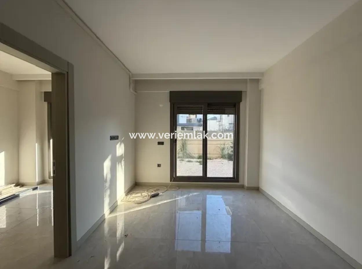 Brand New 1 1 Flat For Sale With Modern Design In Seferihisar Çolakibrahim