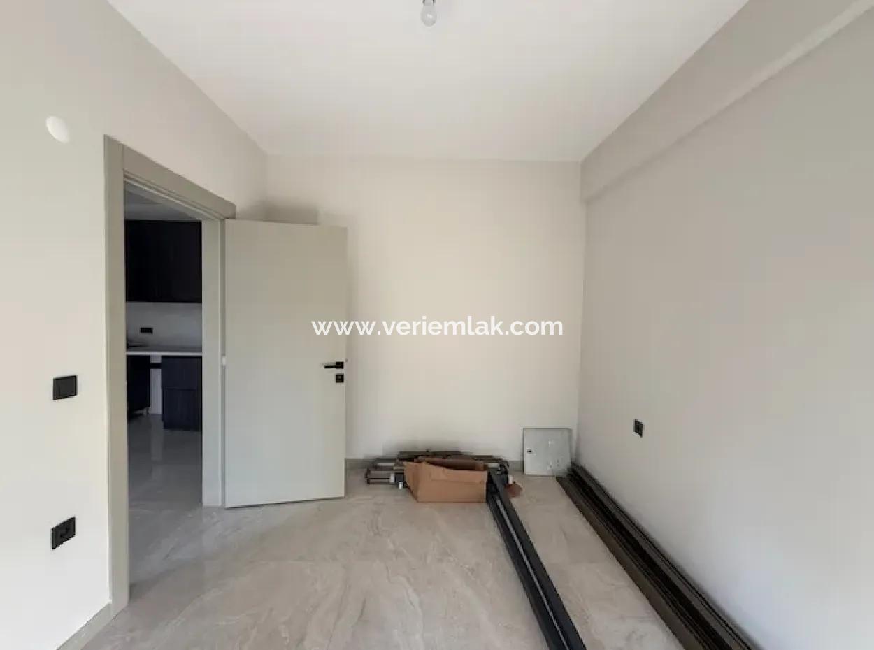 Brand New 1 1 Flat For Sale With Modern Design In Seferihisar Çolakibrahim