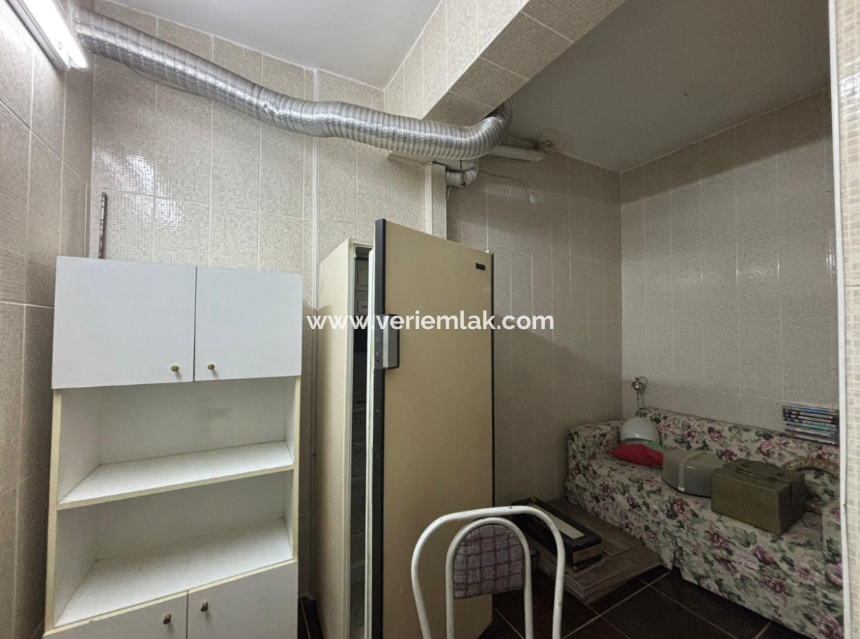 47M2 Shop For Rent With Chimney Wc In Alsancak Kahramanlar