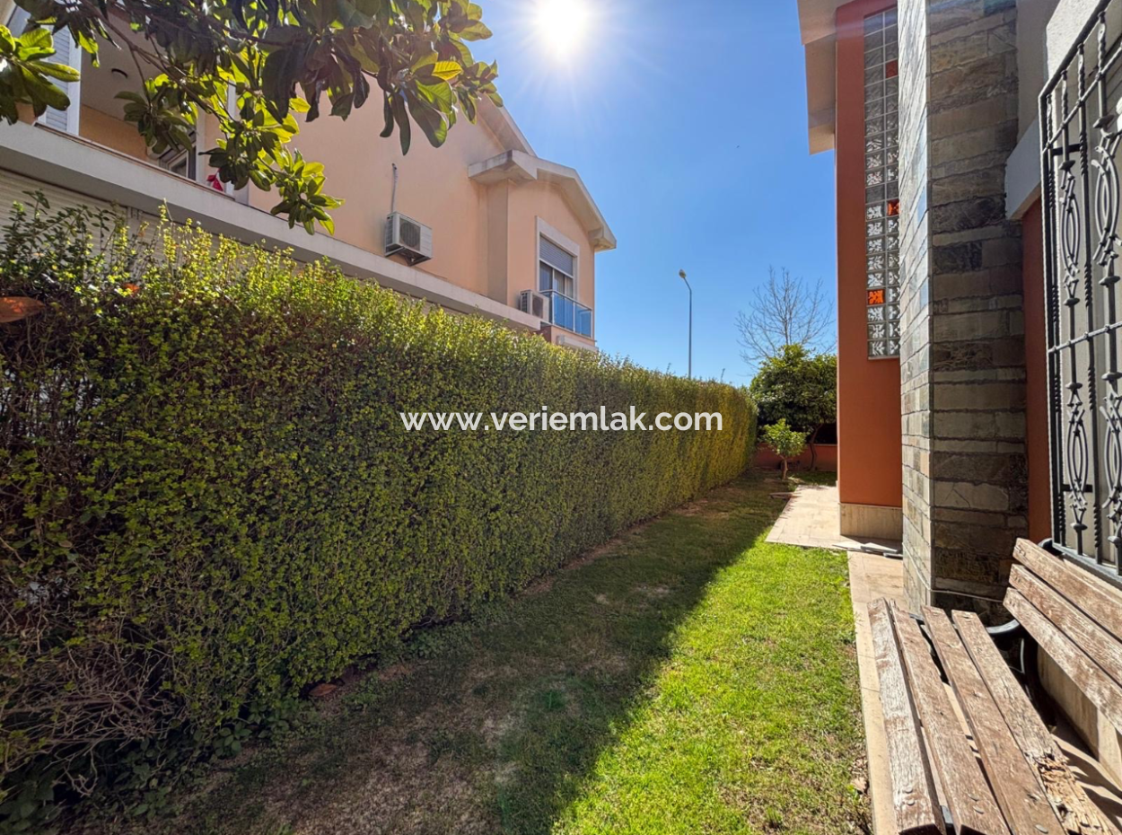 Bornova Forum Bornova Villas Triplex 3 1 200M2 Villa For Rent With Winter Garden