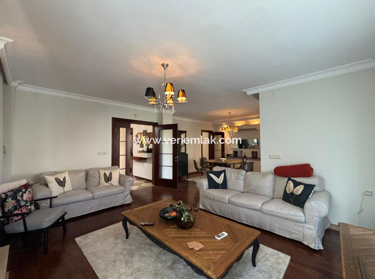 Bornova Forum Bornova Villas Triplex 3 1 200M2 Villa For Rent With Winter Garden