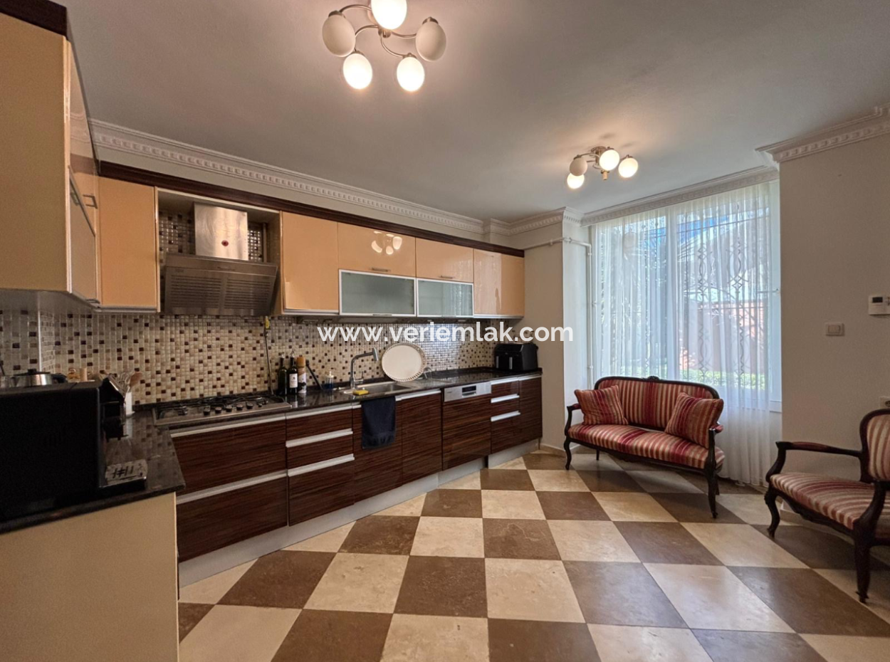 Bornova Forum Bornova Villas Triplex 3 1 200M2 Villa For Rent With Winter Garden