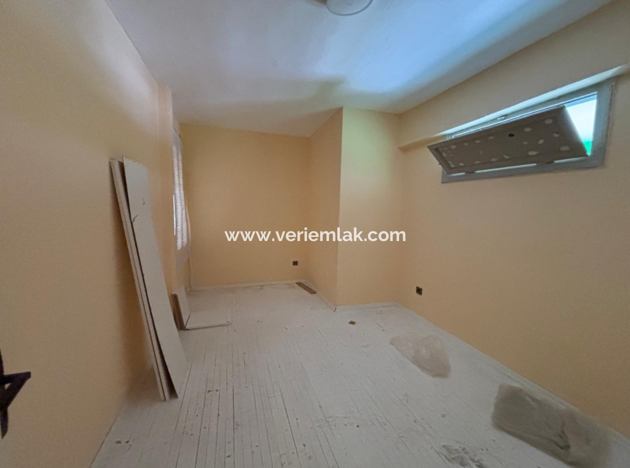 2 1 Office/Office On Alsancak Kibris Şehitleri Street