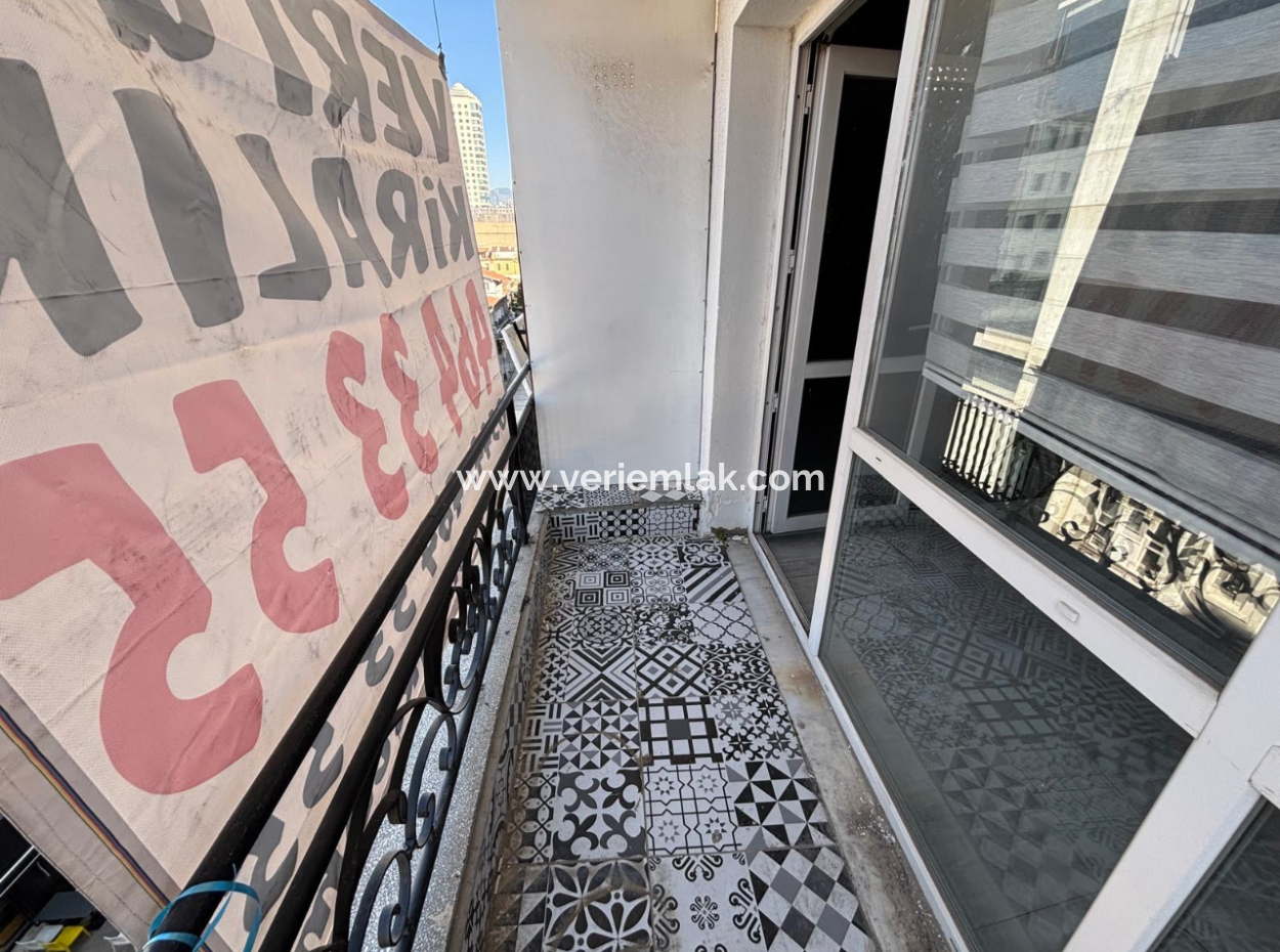 2 1 Office/Office On Alsancak Kibris Şehitleri Street