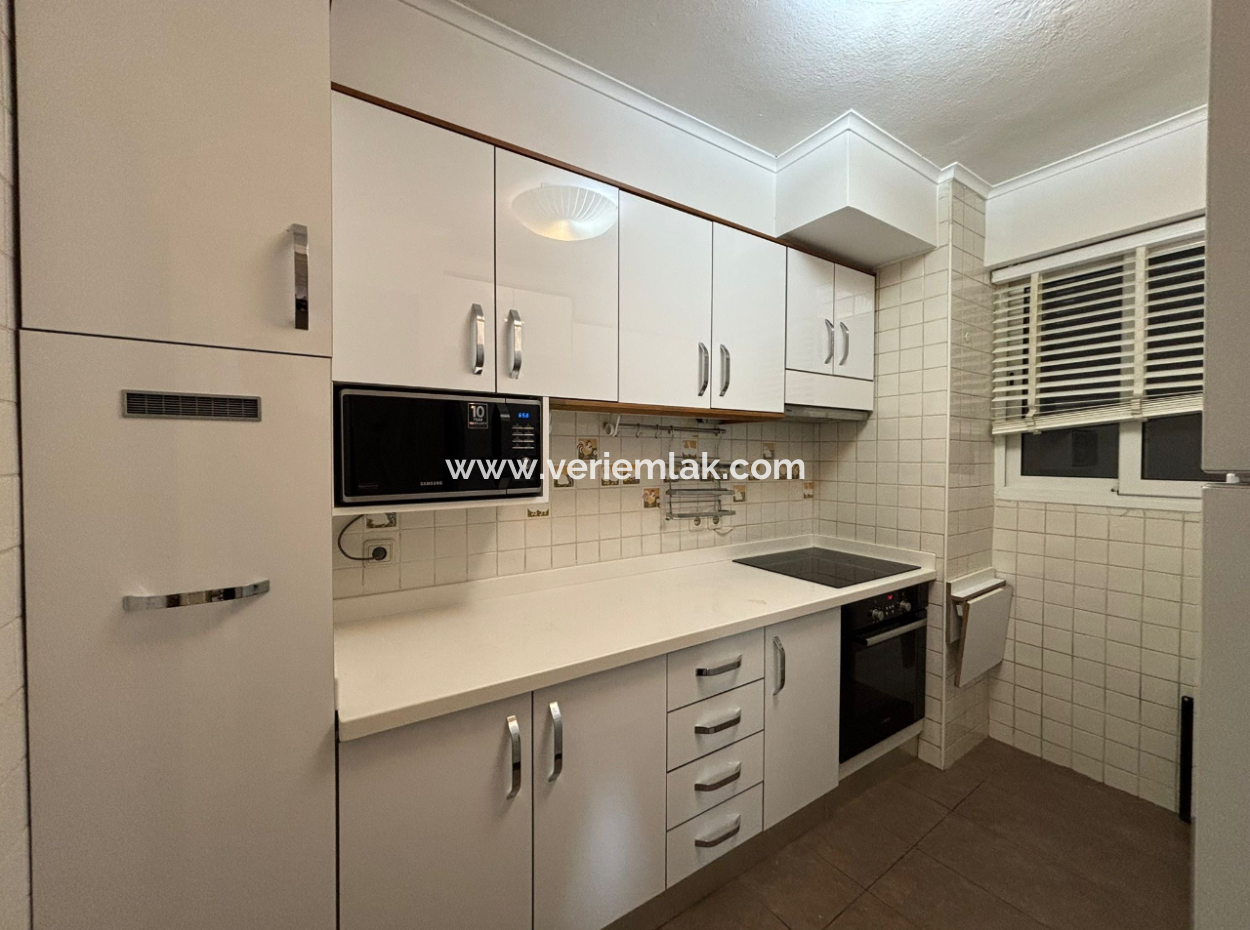 Alsancak Dr.mustafa Enver Cd. 7Th Floor 3 1 Well-Kept Flat For Rent