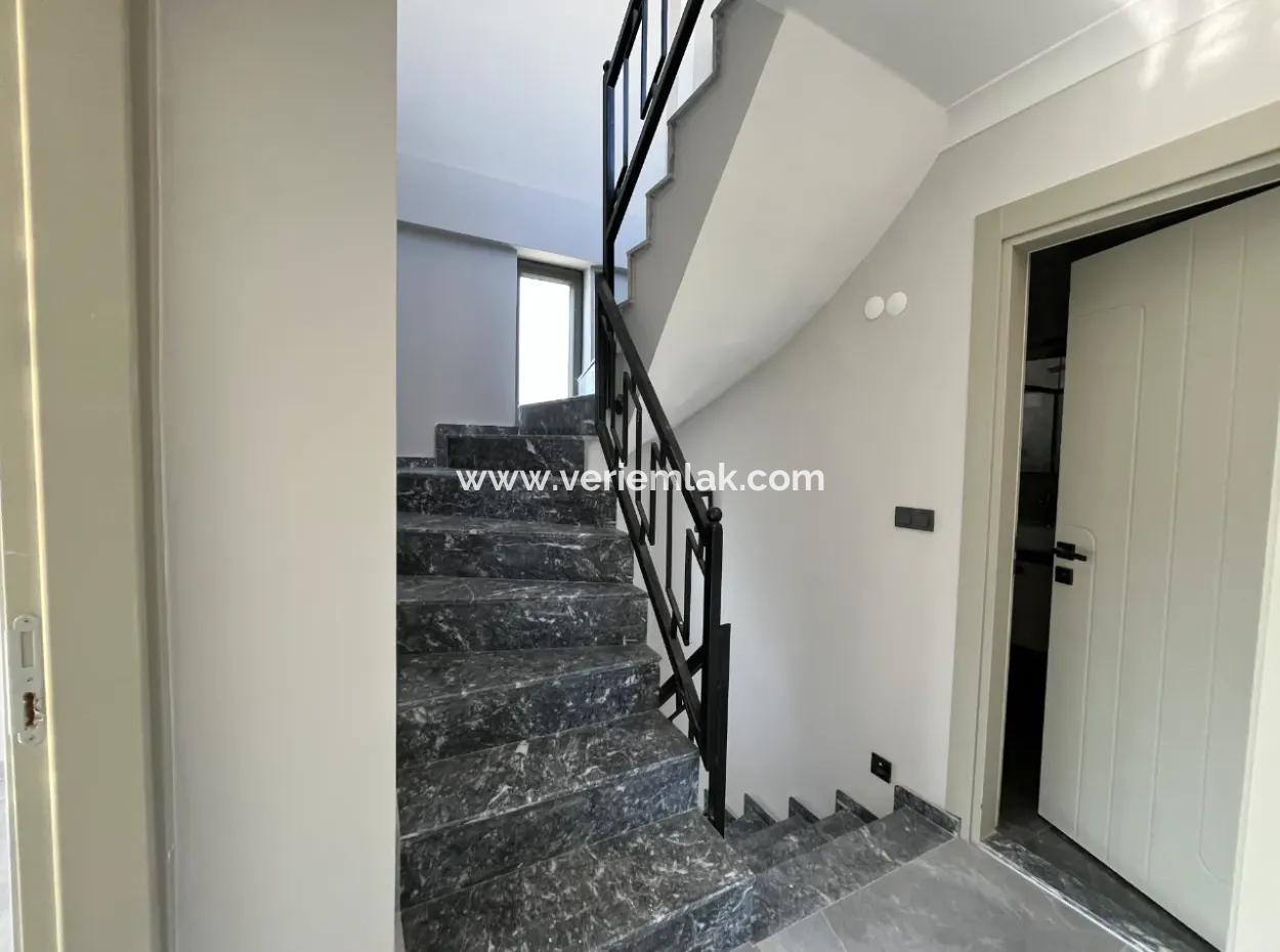 Ultra Luxury Detached Villa In A Beach Site In Akarca