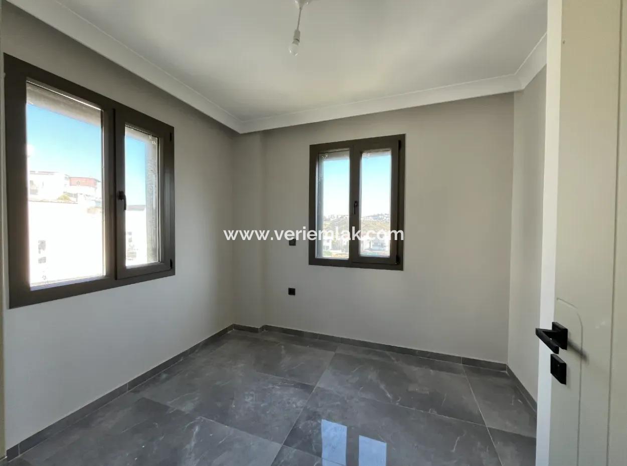 Ultra Luxury Detached Villa In A Beach Site In Akarca