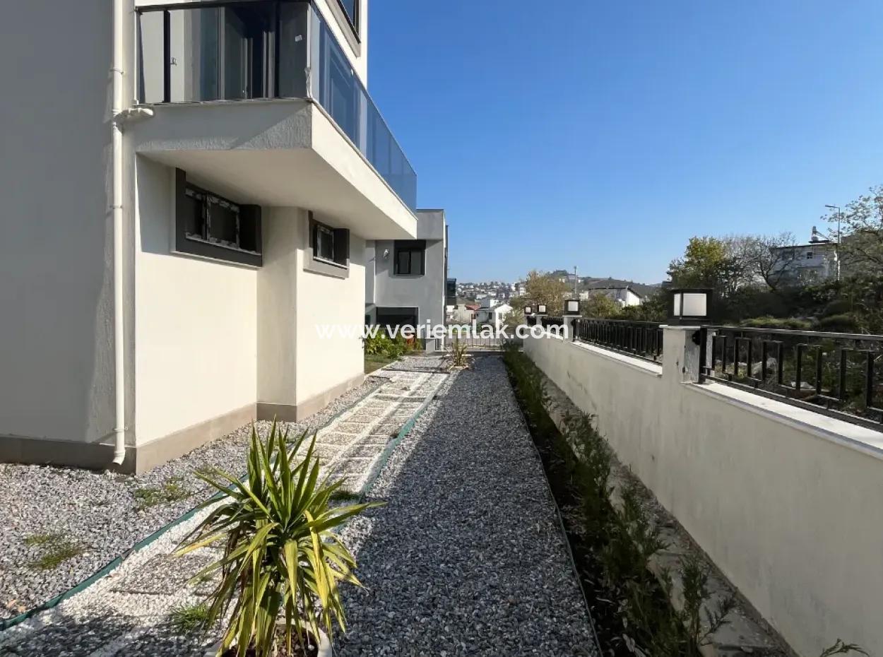 Ultra Luxury Detached Villa In A Beach Site In Akarca