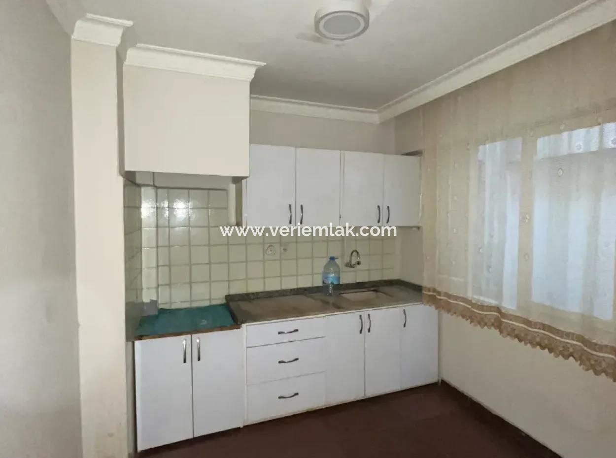 Opportunity For A Spacious And Bright Apartment In The Heart Of The City