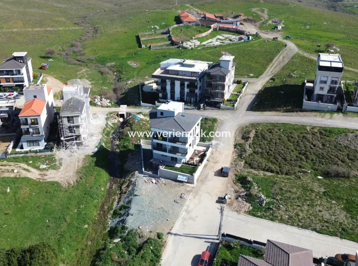 Brand New 1 1 Flat With Garden Use In Seferihisar Çolakibrahimbey Neighborhood