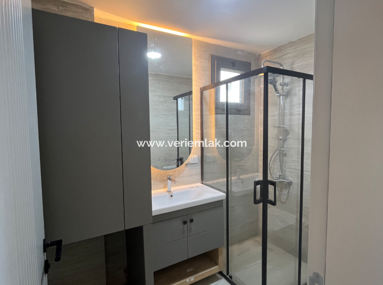 Brand New 1 1 Flat With Garden Use In Seferihisar Çolakibrahimbey Neighborhood
