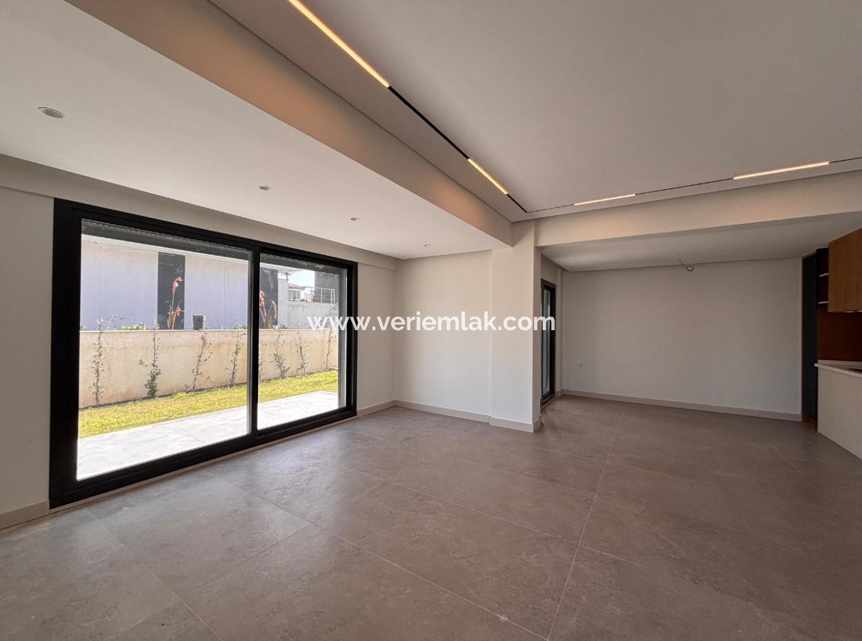 3 1 Villas For Sale In Seferihisar Tepecik Mah Boutique Site