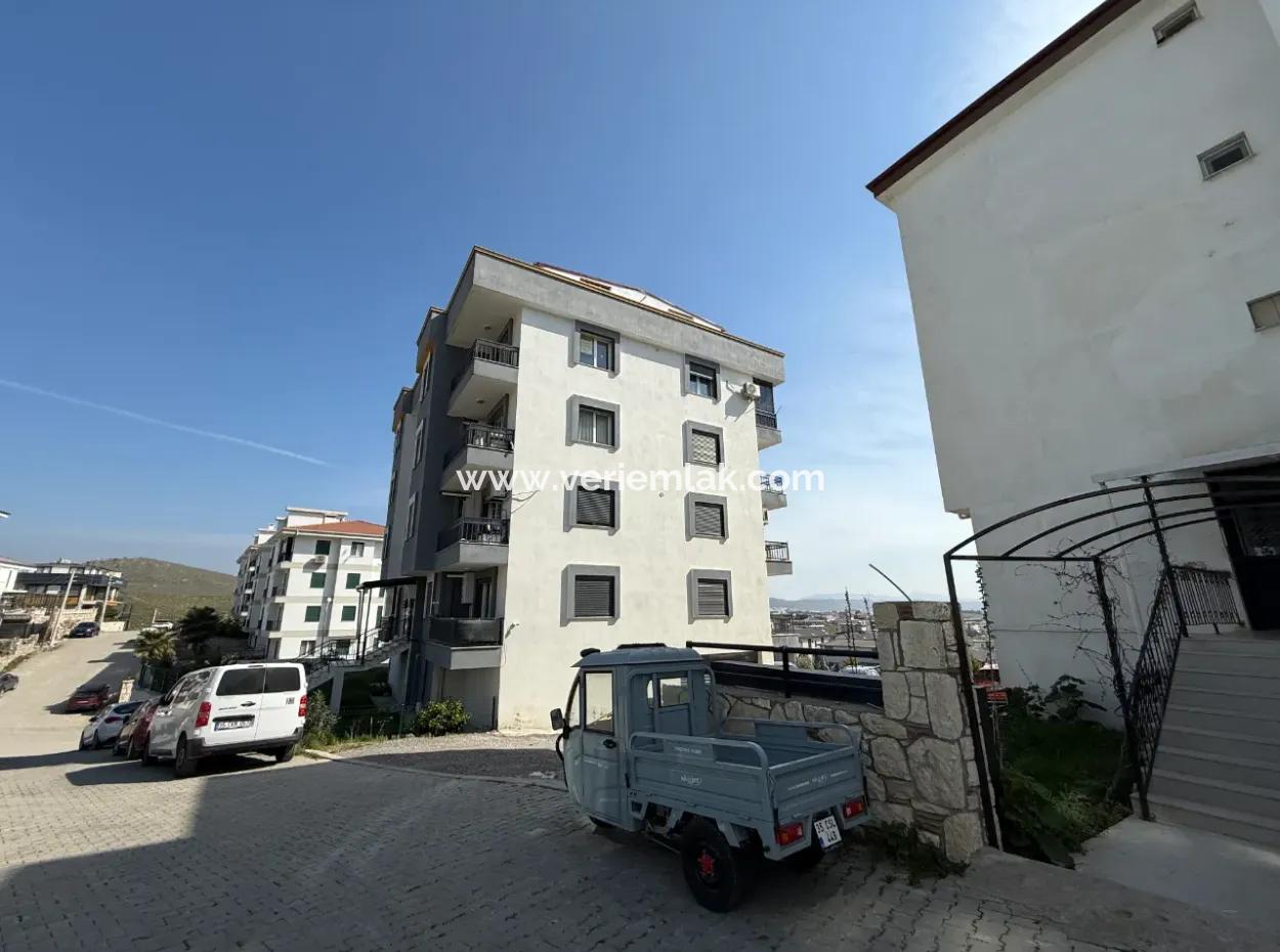 Spacious 1 1 Flat For Rent In Seferihisar Çolakibrahimbey Neighborhood