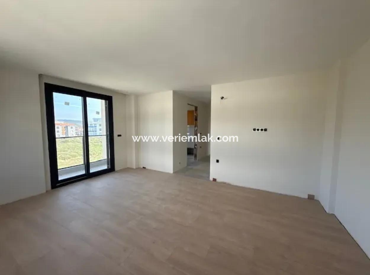 2 1 Stylish And Modern Apartments For Sale In Camikebir, Seferihisar