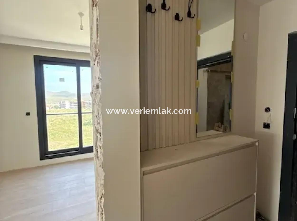 2 1 Stylish And Modern Apartments For Sale In Camikebir, Seferihisar