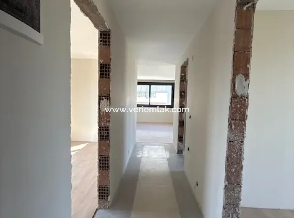 2 1 Stylish And Modern Apartments For Sale In Camikebir, Seferihisar