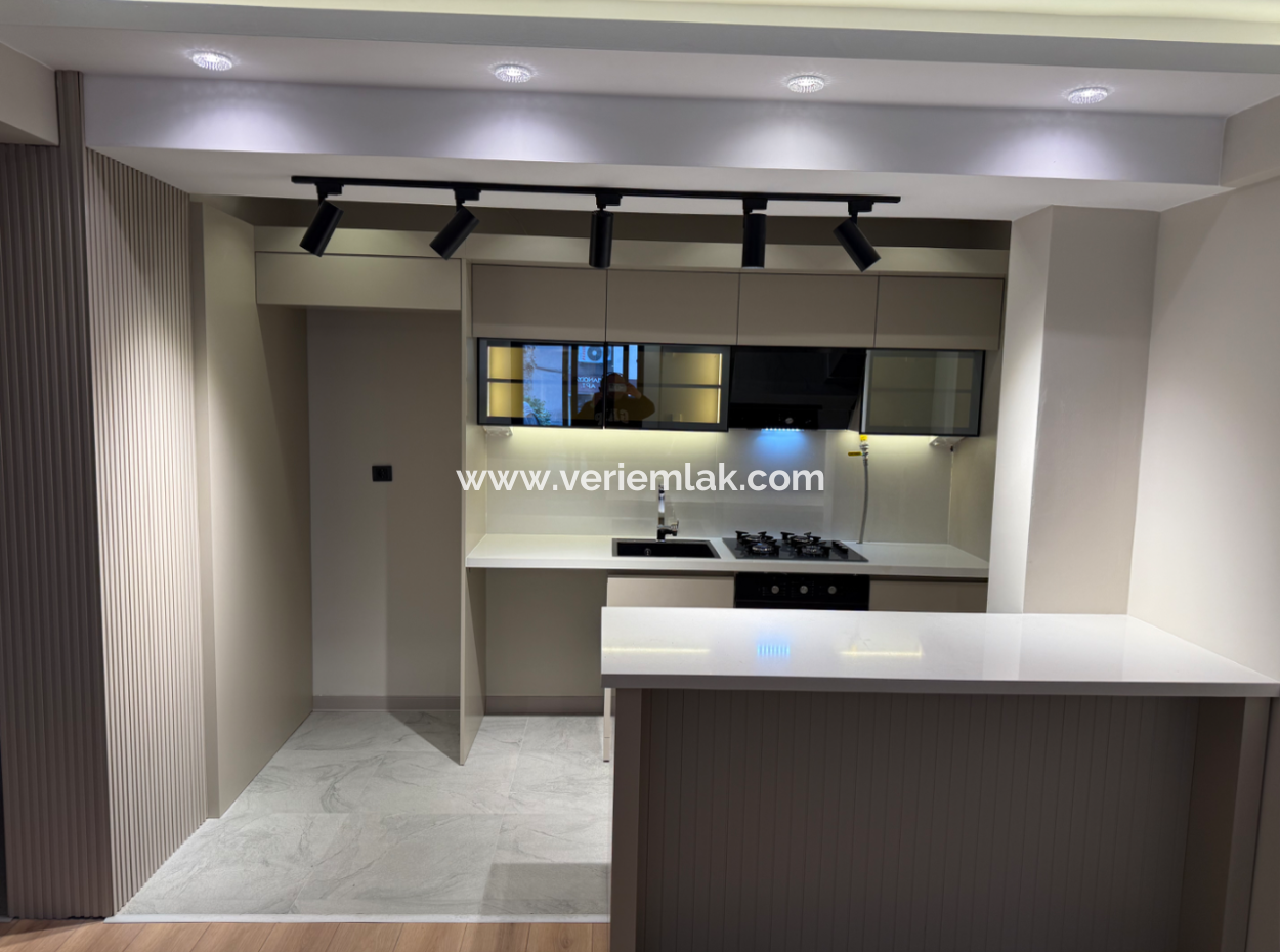 Full Renovation With En-Suite Bathroom Garden Near American College