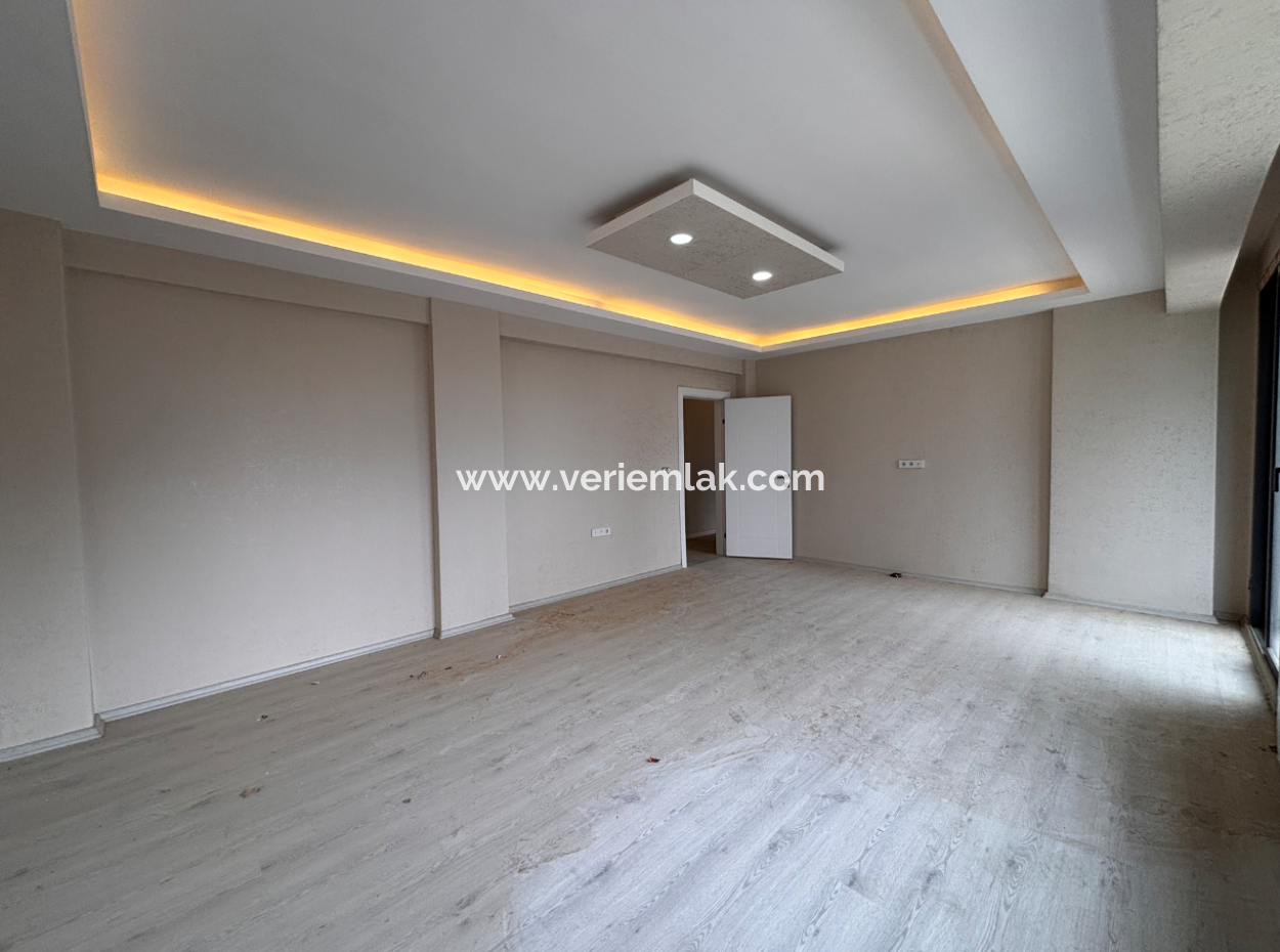 3 1 Flats For Sale With Indoor Kitchen In A Site With A Pool