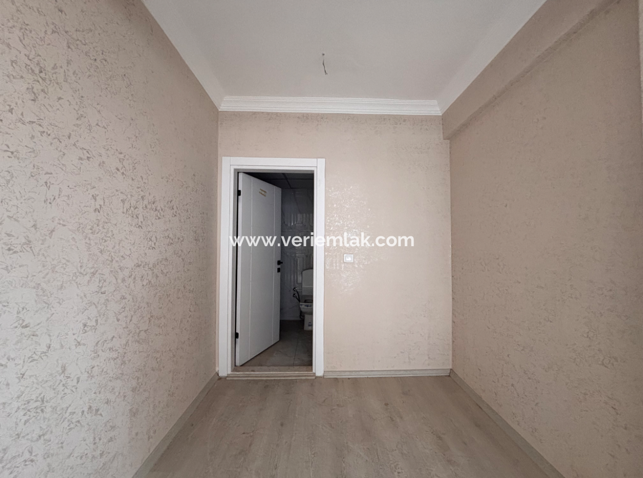 3 1 Flats For Sale With Indoor Kitchen In A Site With A Pool