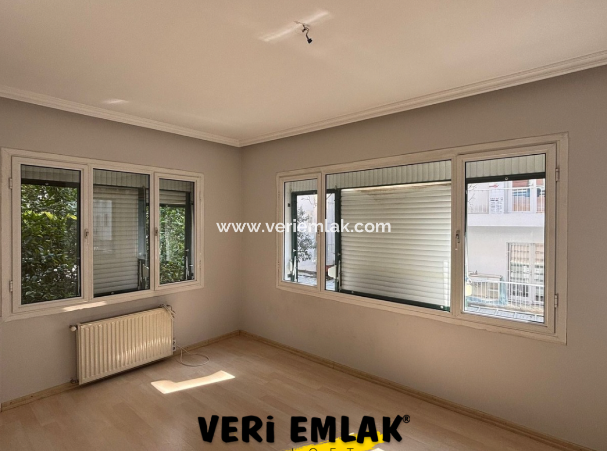 2Nd Floor Combi 3 1 Flat For Rent With Parking Near Alsancak Libas!