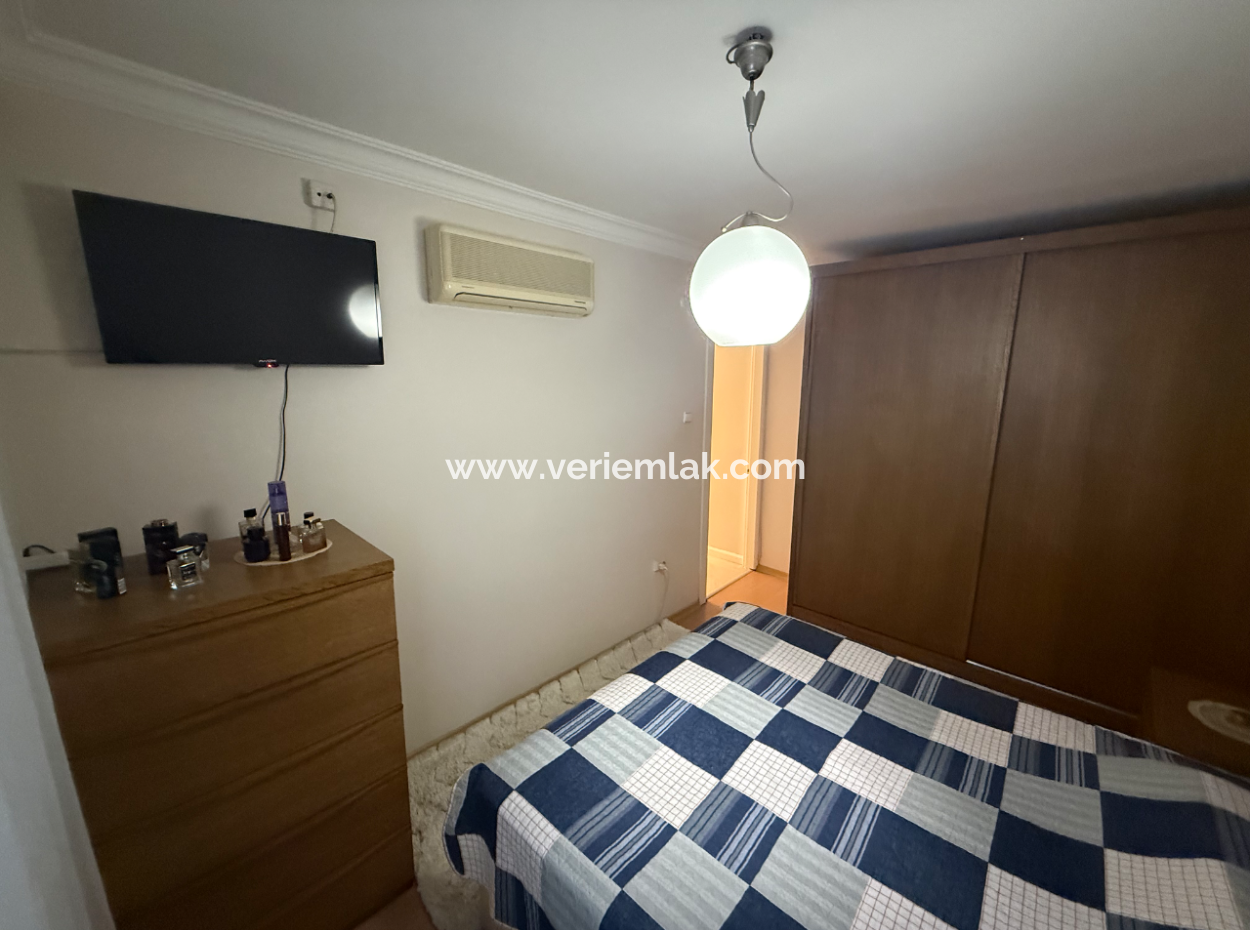 Fireplace Mezzanine Flat With Parking Lot Close To The Street In Küçükyali