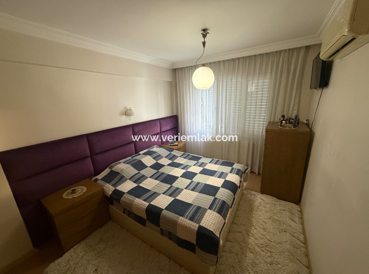 Fireplace Mezzanine Flat With Parking Lot Close To The Street In Küçükyali