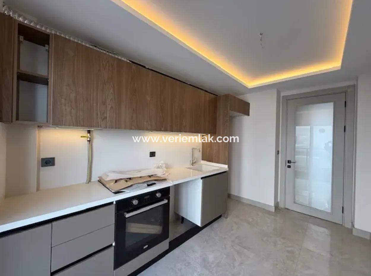 Ultra Luxury 2 1 Apartment For Sale In Seferihisar Camikebir Neighborhood