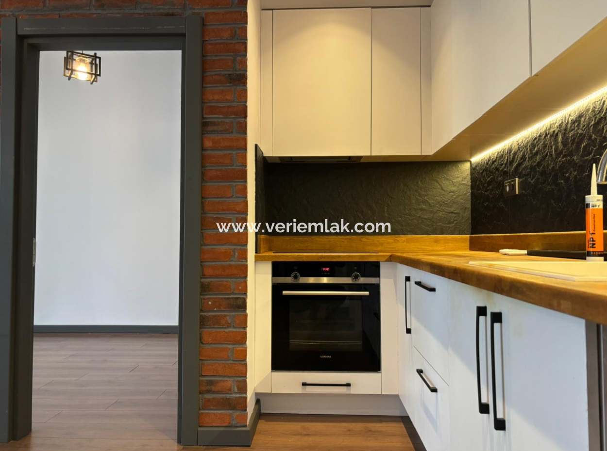 Near Bornova Yaşar University 80M2 2 1 Luxury Rental Apartment With Winter Garden!