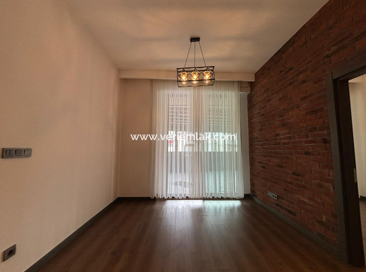 Near Bornova Yaşar University 80M2 2 1 Luxury Rental Apartment With Winter Garden!