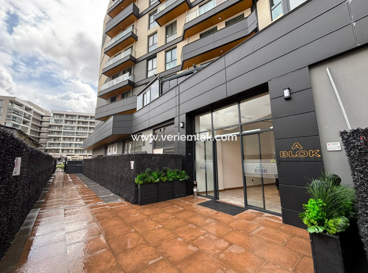 Near Bornova Yaşar University 80M2 2 1 Luxury Rental Apartment With Winter Garden!