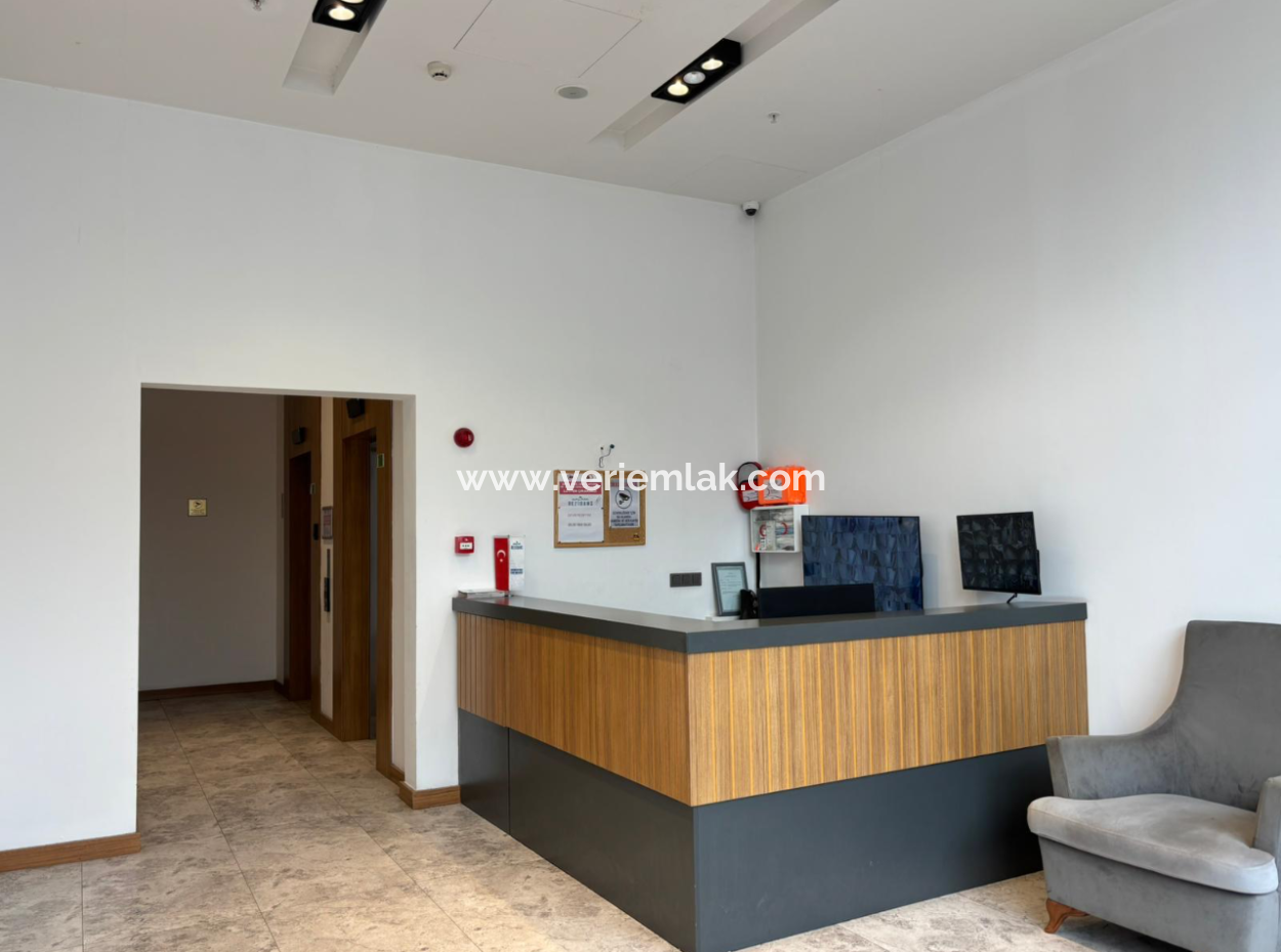 Near Bornova Yaşar University 80M2 2 1 Luxury Rental Apartment With Winter Garden!