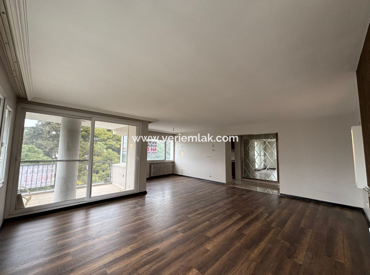 Alsancak Libaş Street 3 1 5Th Floor Open Front, Corner Luxury Flat For Rent