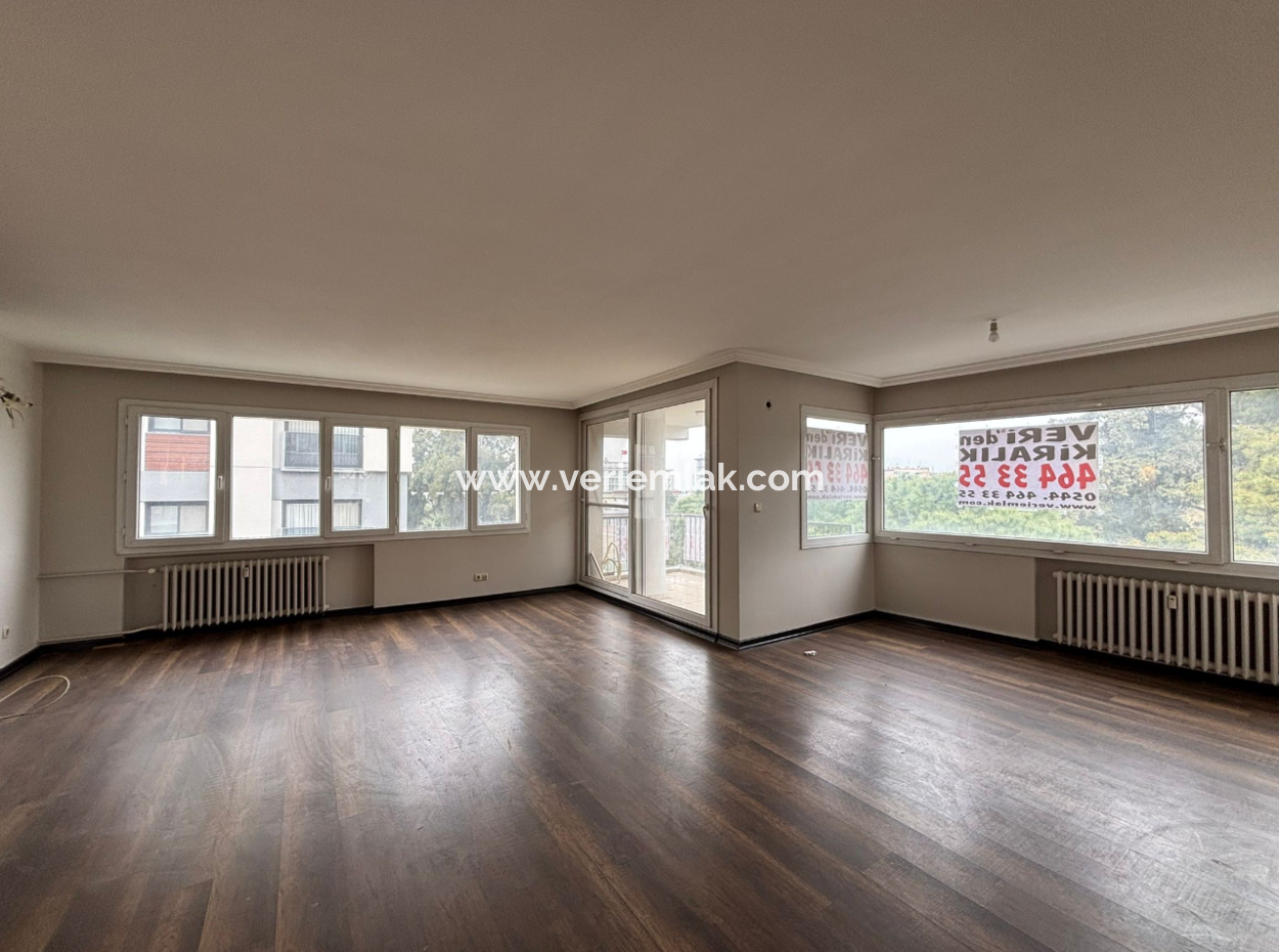 Alsancak Libaş Street 3 1 5Th Floor Open Front, Corner Luxury Flat For Rent