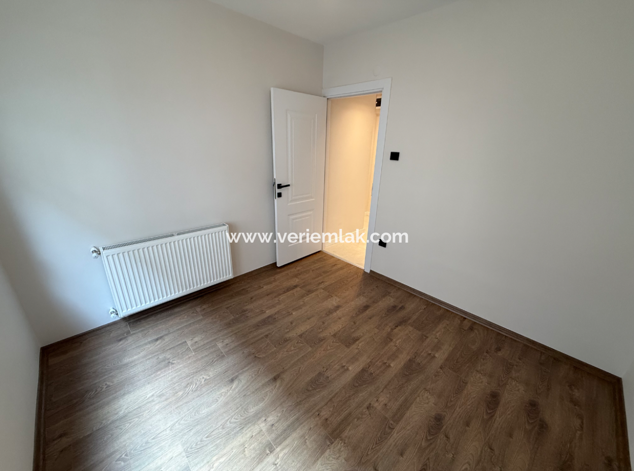 Fully Renovated Mezzanine Corner In Göztepe Susuz Dede