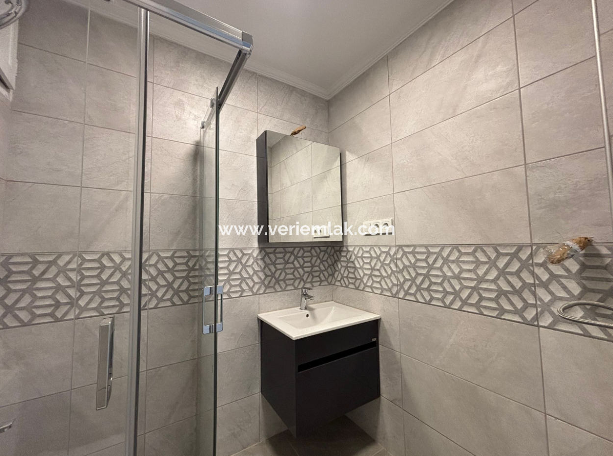 1 1 4Th Floor Free Flat For Sale On Alsancak Talatpaşa Boulevard!