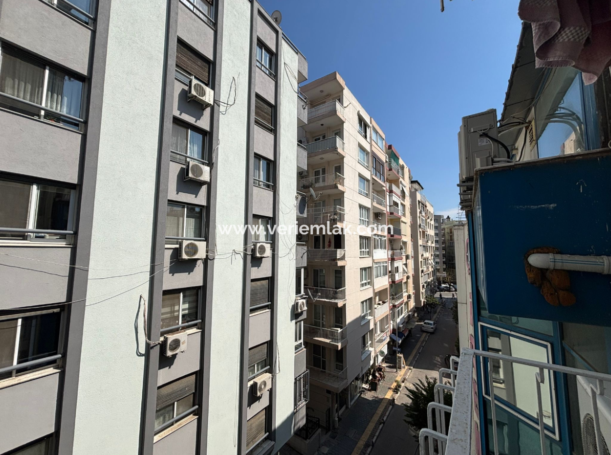 1 1 4Th Floor Flat For Rent On Alsancak Talatpaşa Boulevard!