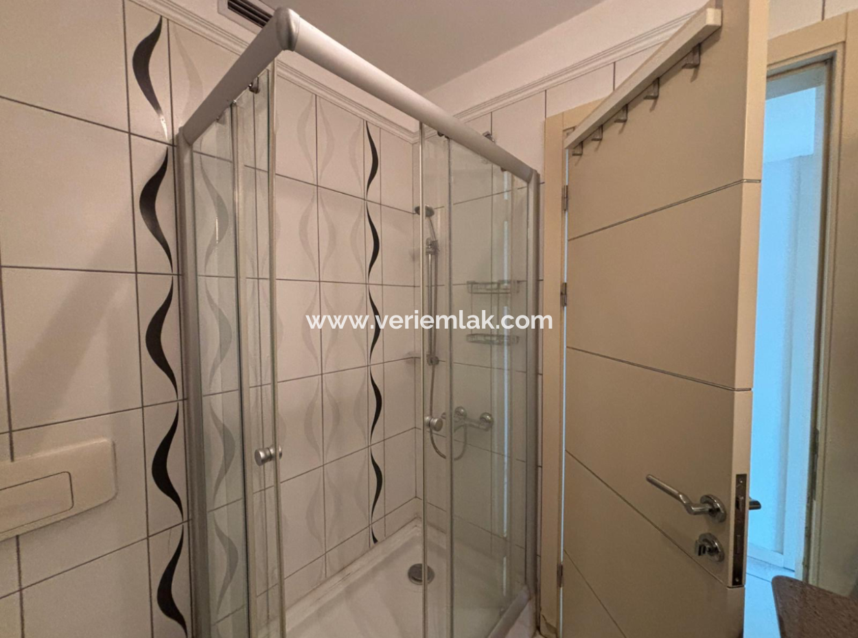 Alsancak Punta Residence 4 1 260M2 Flat For Rent With Sea View!