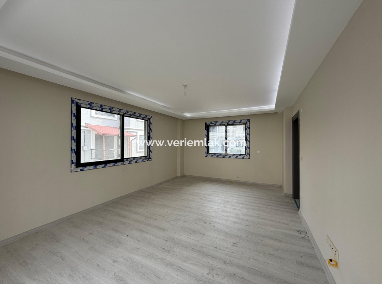 Seferihisar Nezih Street Indoor Kitchen For Rent 2 1 Flats