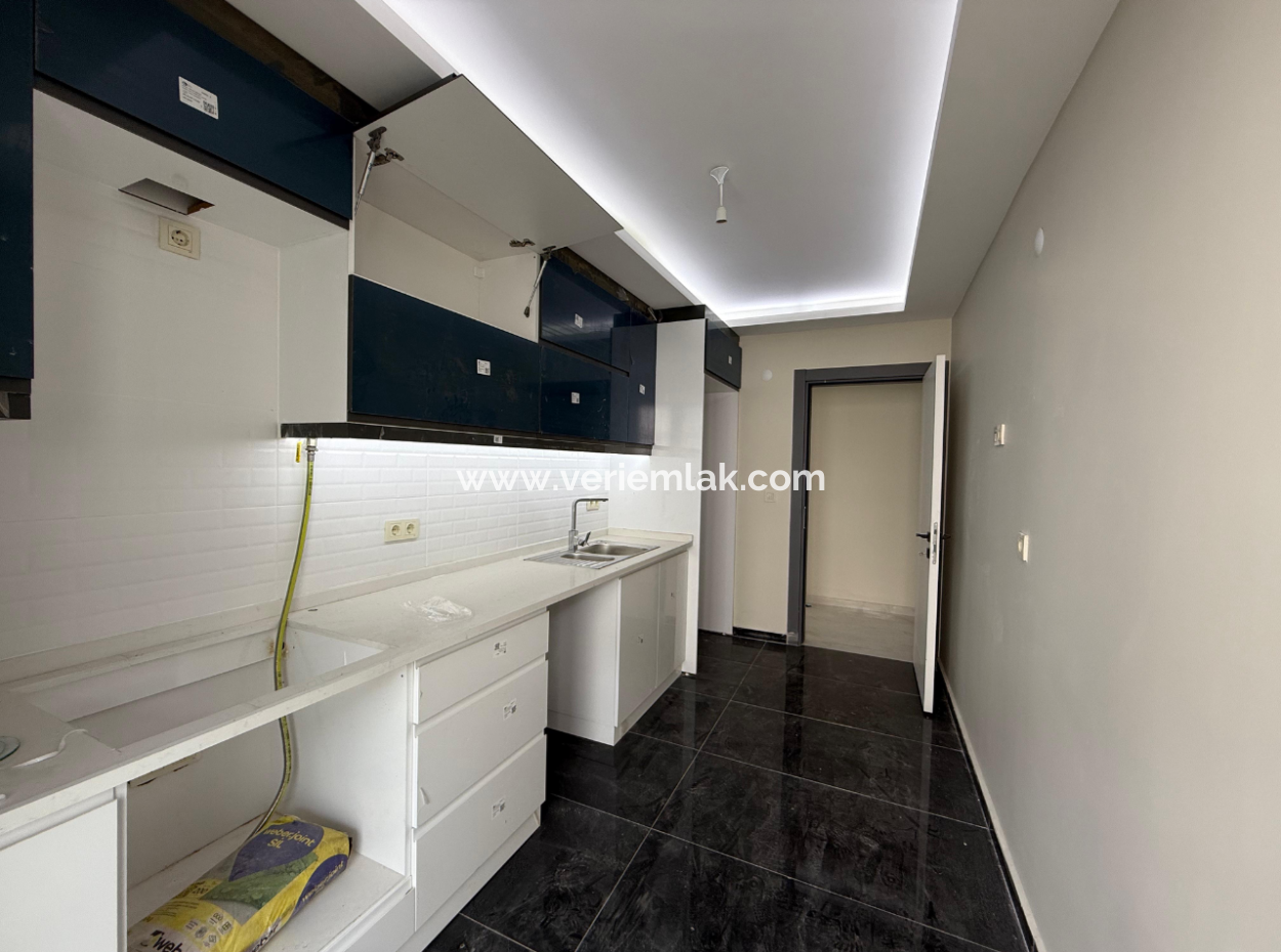 Seferihisar Nezih Street Indoor Kitchen For Rent 2 1 Flats