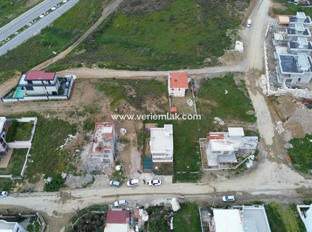 275 M² Villa Zoned Land For Sale In Seferihisar Akarca