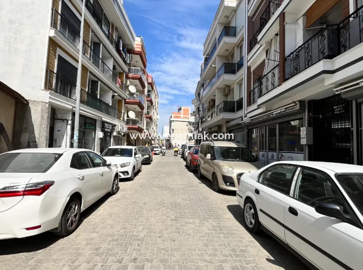 Shop For Rent In A Central Location In Seferihisar Hidirlik
