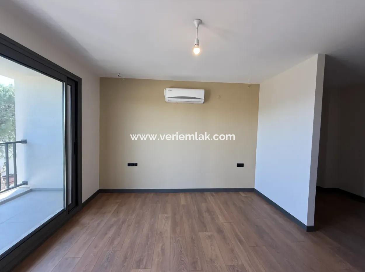 Upper Segment Ultra Luxury Detached Villa Within Walking Distance To The Sea In Seferihisar Akarca