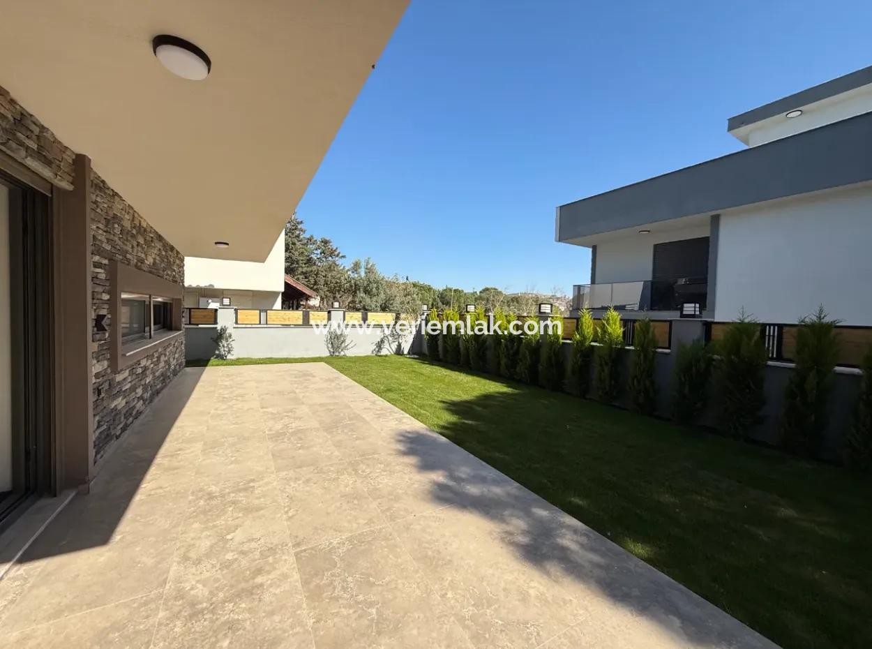 Upper Segment Ultra Luxury Detached Villa Within Walking Distance To The Sea In Seferihisar Akarca
