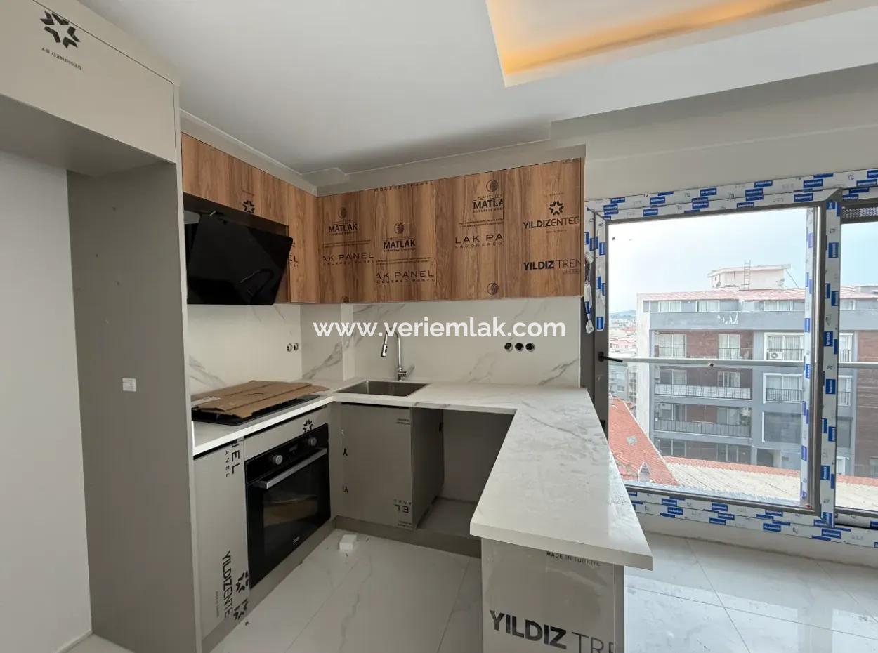 Luxury New Apartment With Kitchen In 1 1 Island Near Hospital From Veri!